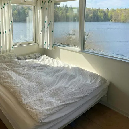 View And Private Pier At Lakes *